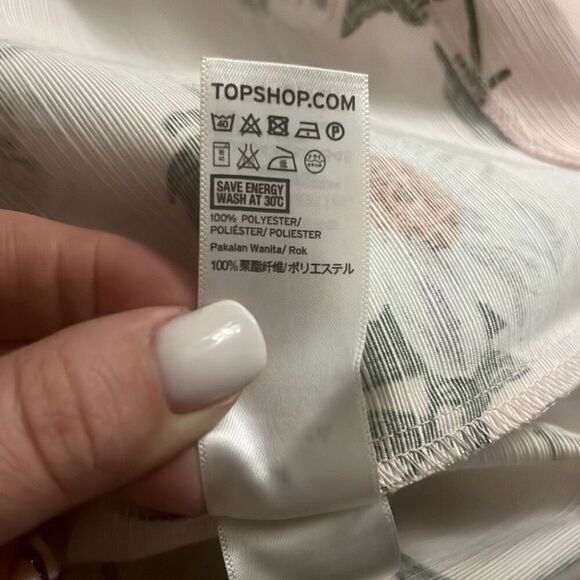 ✨TOPSHOP Daisy Print Mini Sz 12 Skirt✨ - Picture 10 of 11